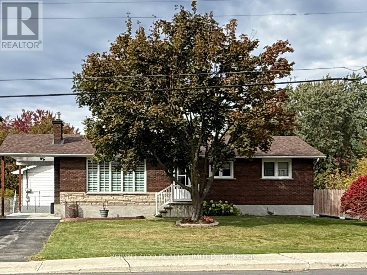 2469 Innes Road Property Photo 1