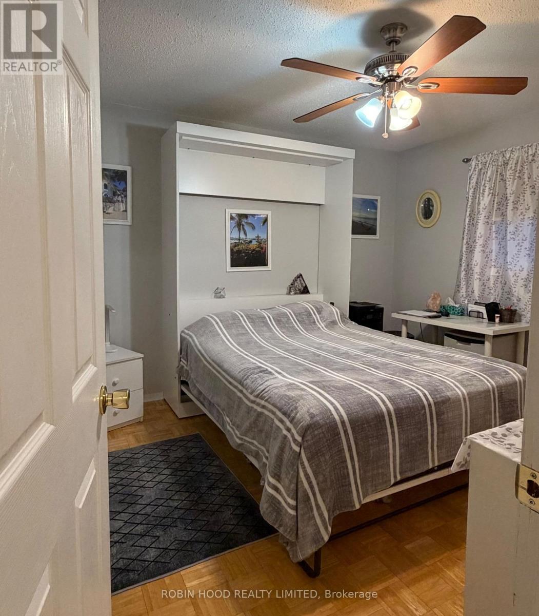 2469 Innes Road Property Photo 12