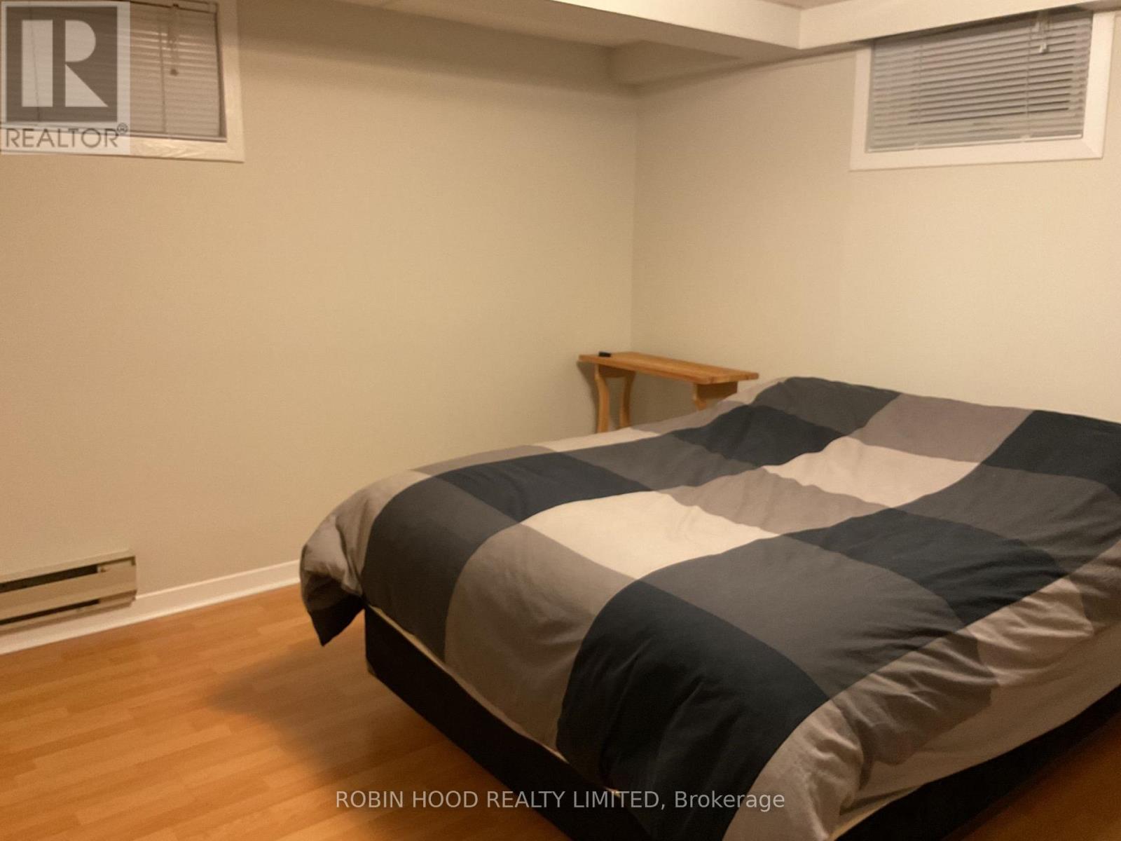 2469 Innes Road Property Photo 18
