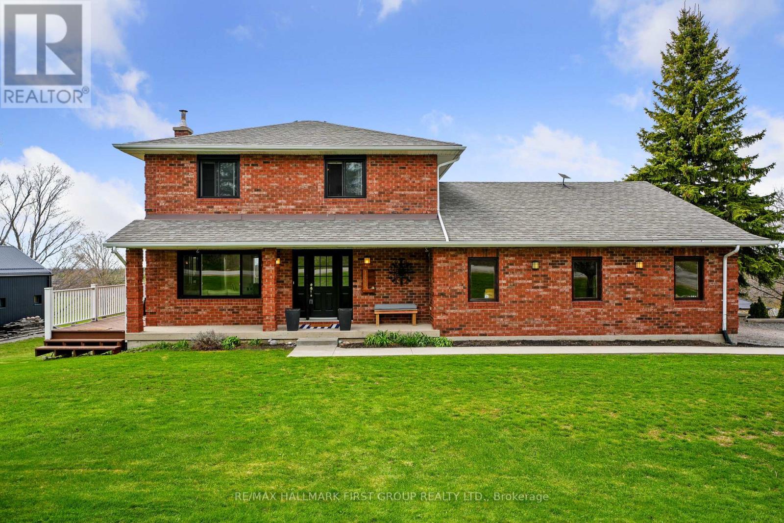 1868 Stanton Road N Property Photo 4