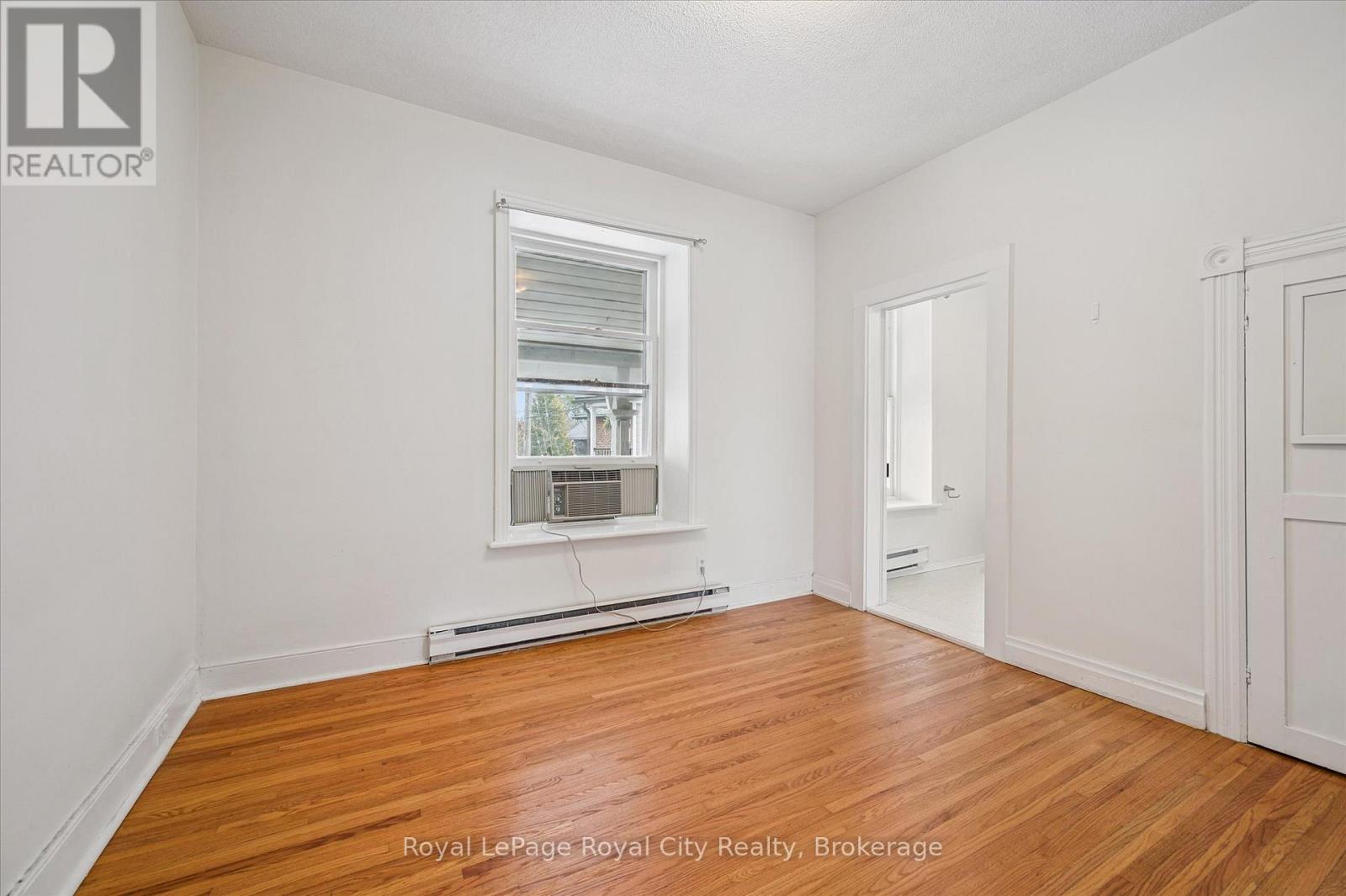 A - 129 Metcalfe Street Property Photo 4