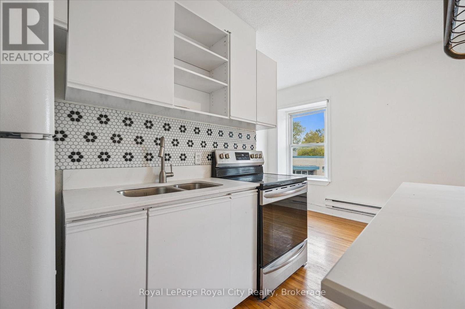A - 129 Metcalfe Street Property Photo 11