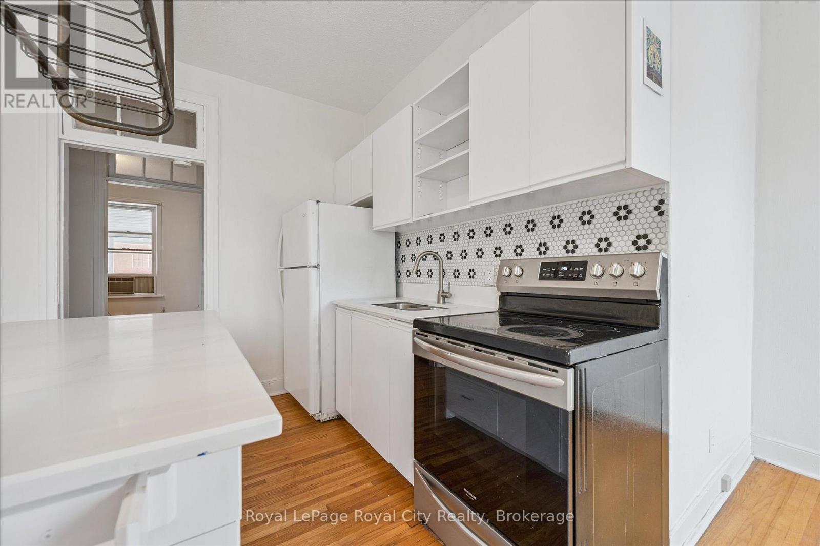 A - 129 Metcalfe Street Property Photo 12