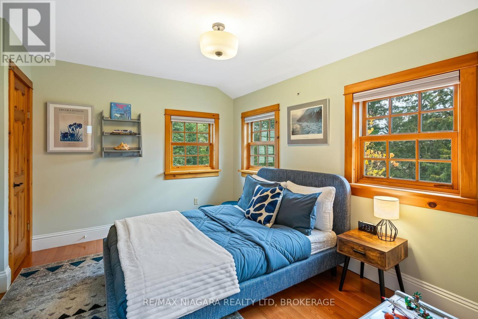 851 Charlotte Street Property Photo 21
