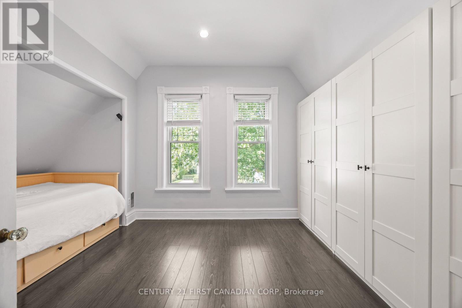 26 Thornton Avenue Property Photo 23