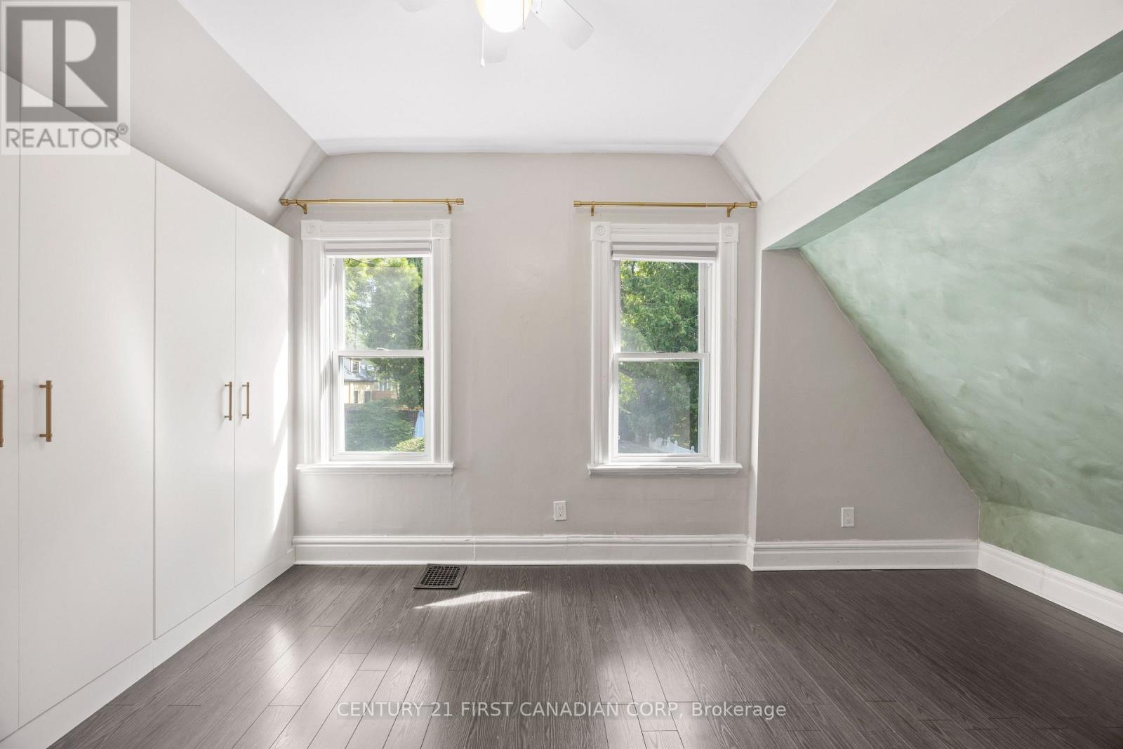 26 Thornton Avenue Property Photo 26
