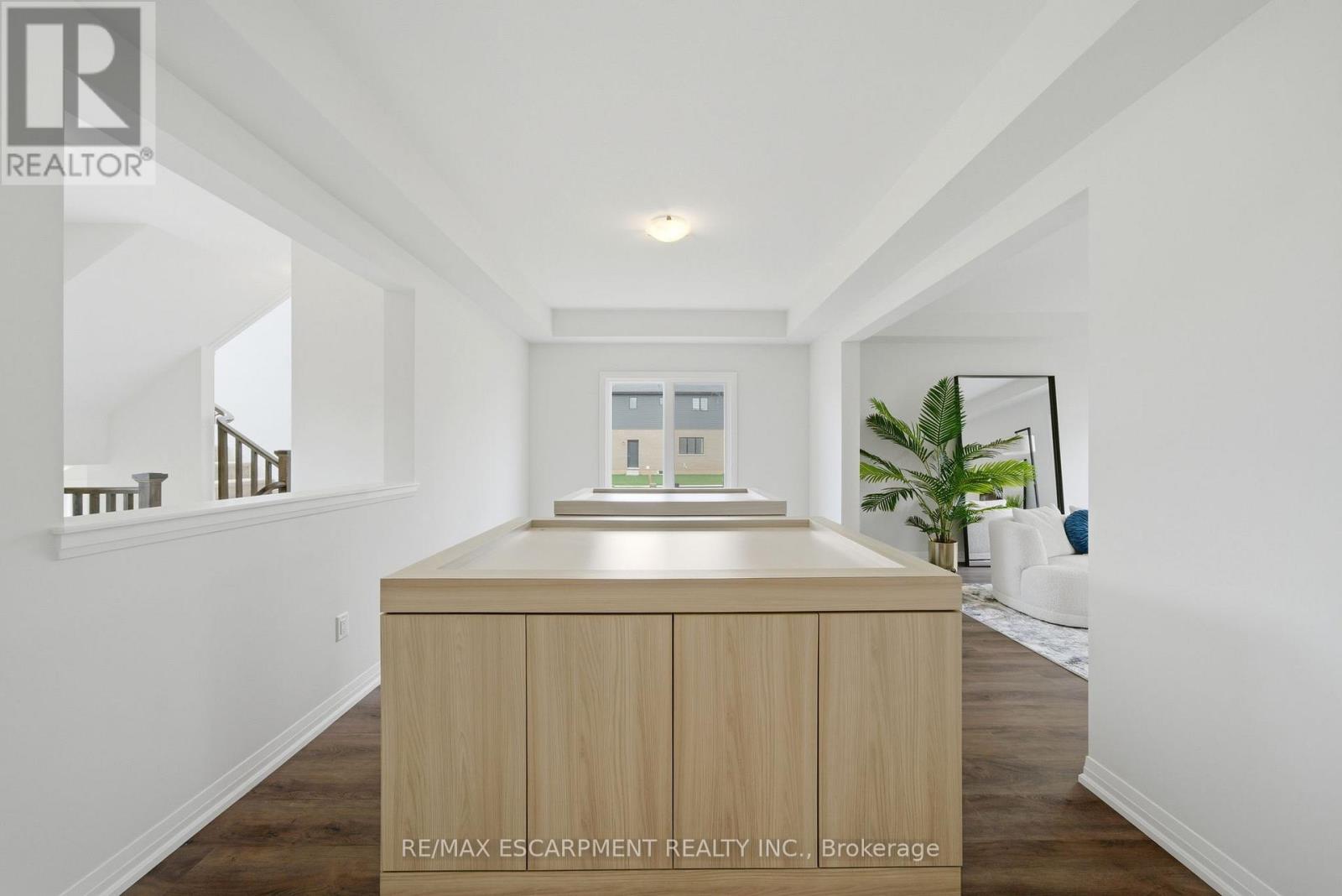 778 Bradford Avenue Property Photo 8