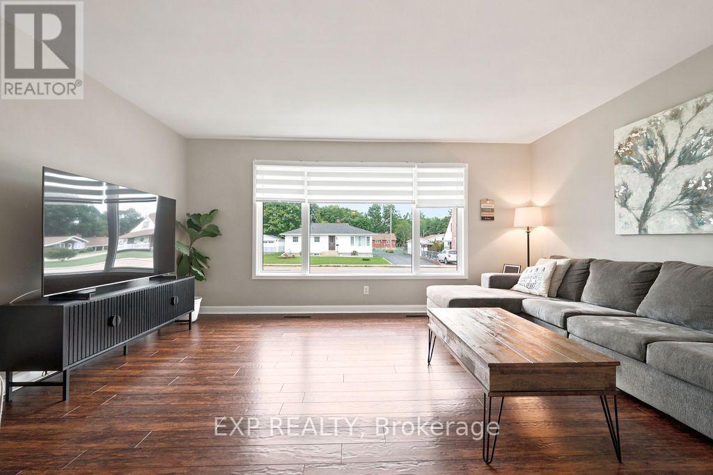 101 Grant Boulevard Property Photo 4