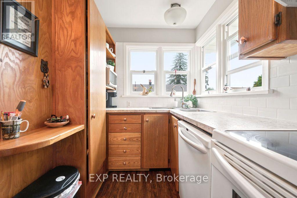 101 Grant Boulevard Property Photo 17