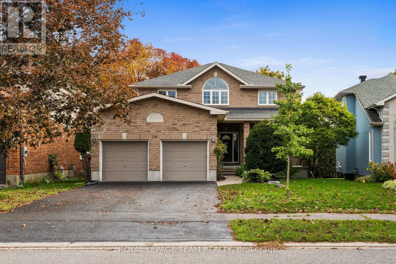 136 Shaughnessy Crescent Property Photo 6
