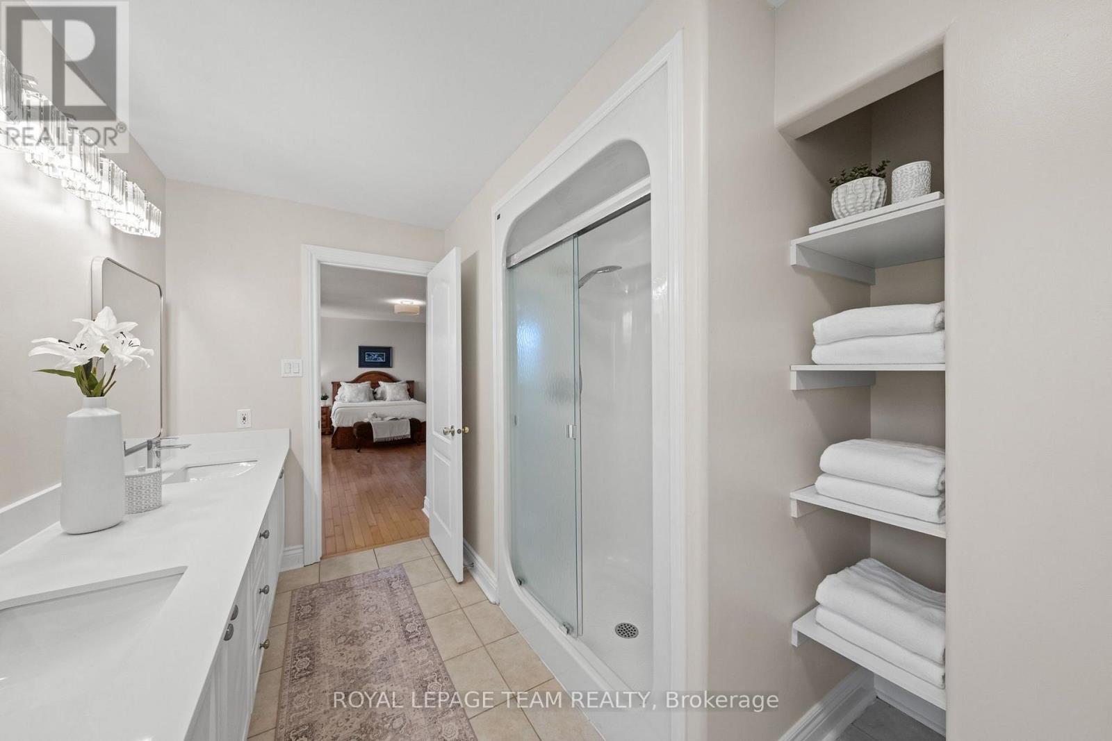136 Shaughnessy Crescent Property Photo 28