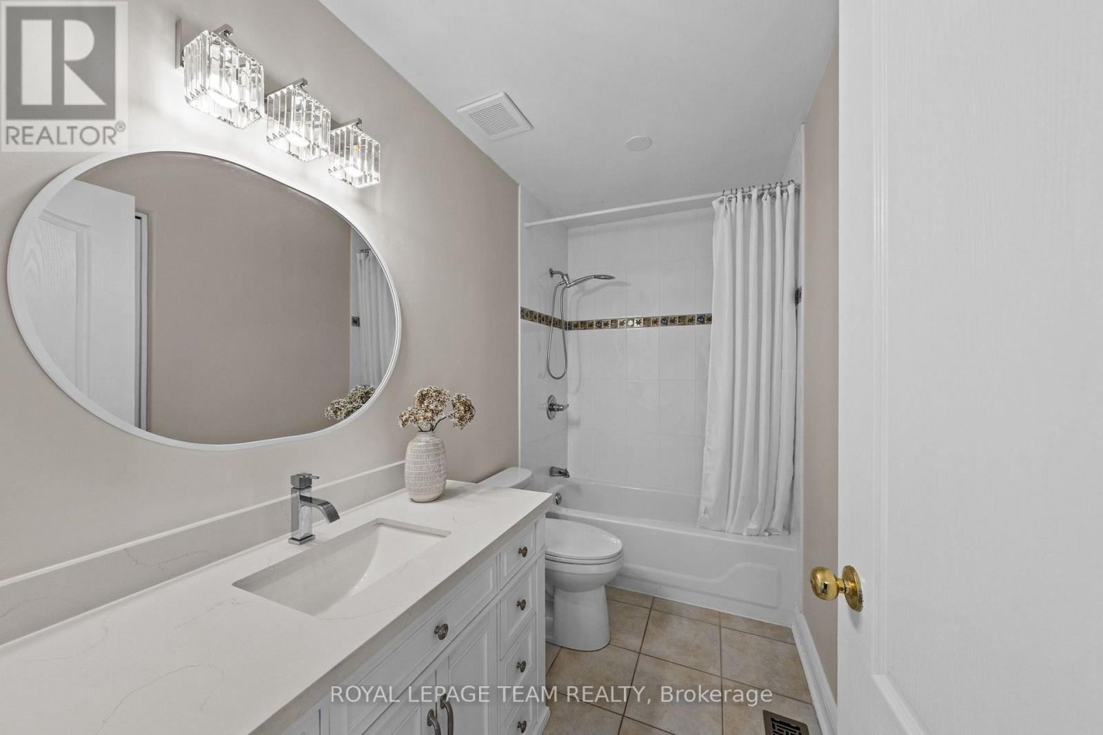 136 Shaughnessy Crescent Property Photo 33