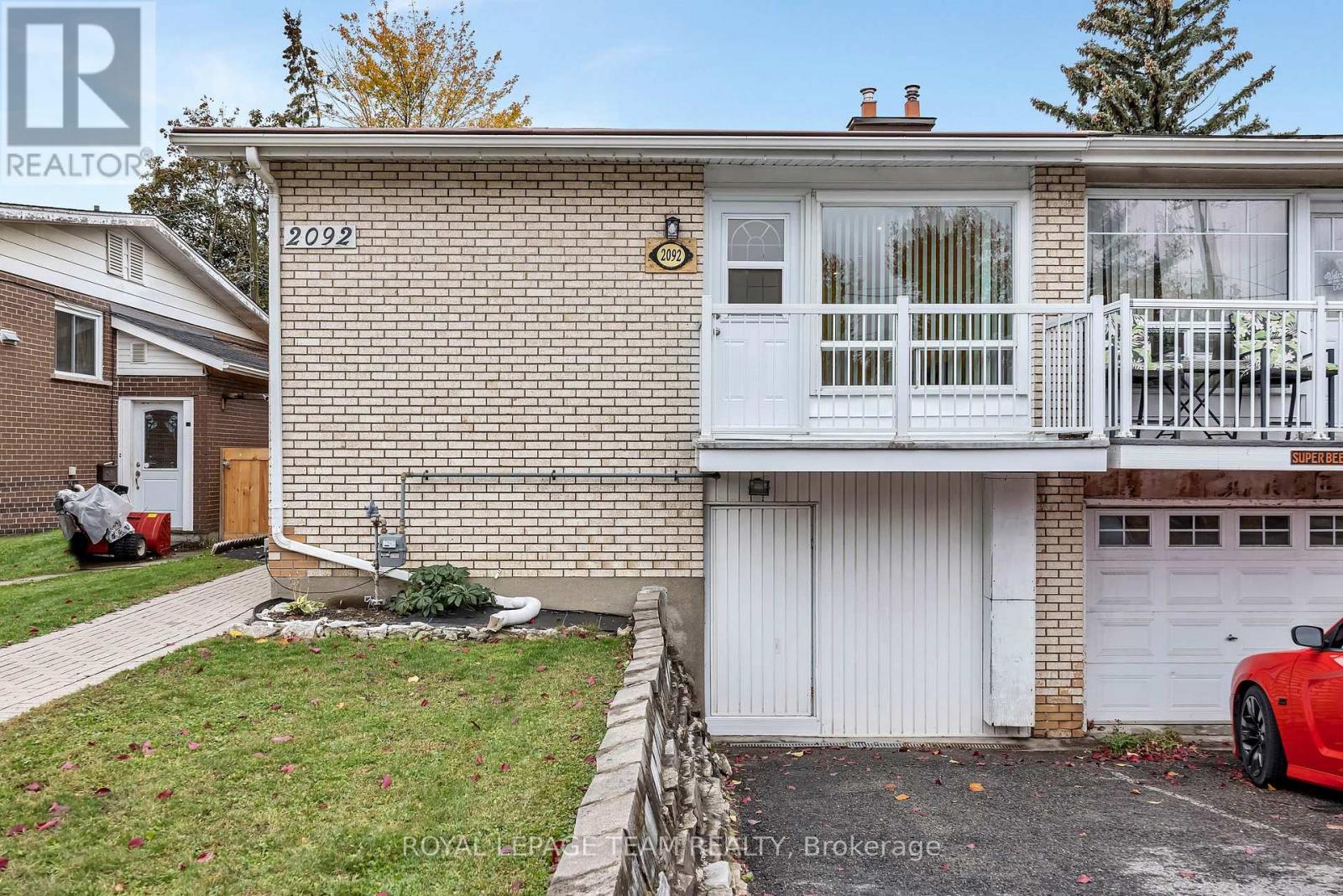 2092 St Laurent Boulevard Property Photo 4