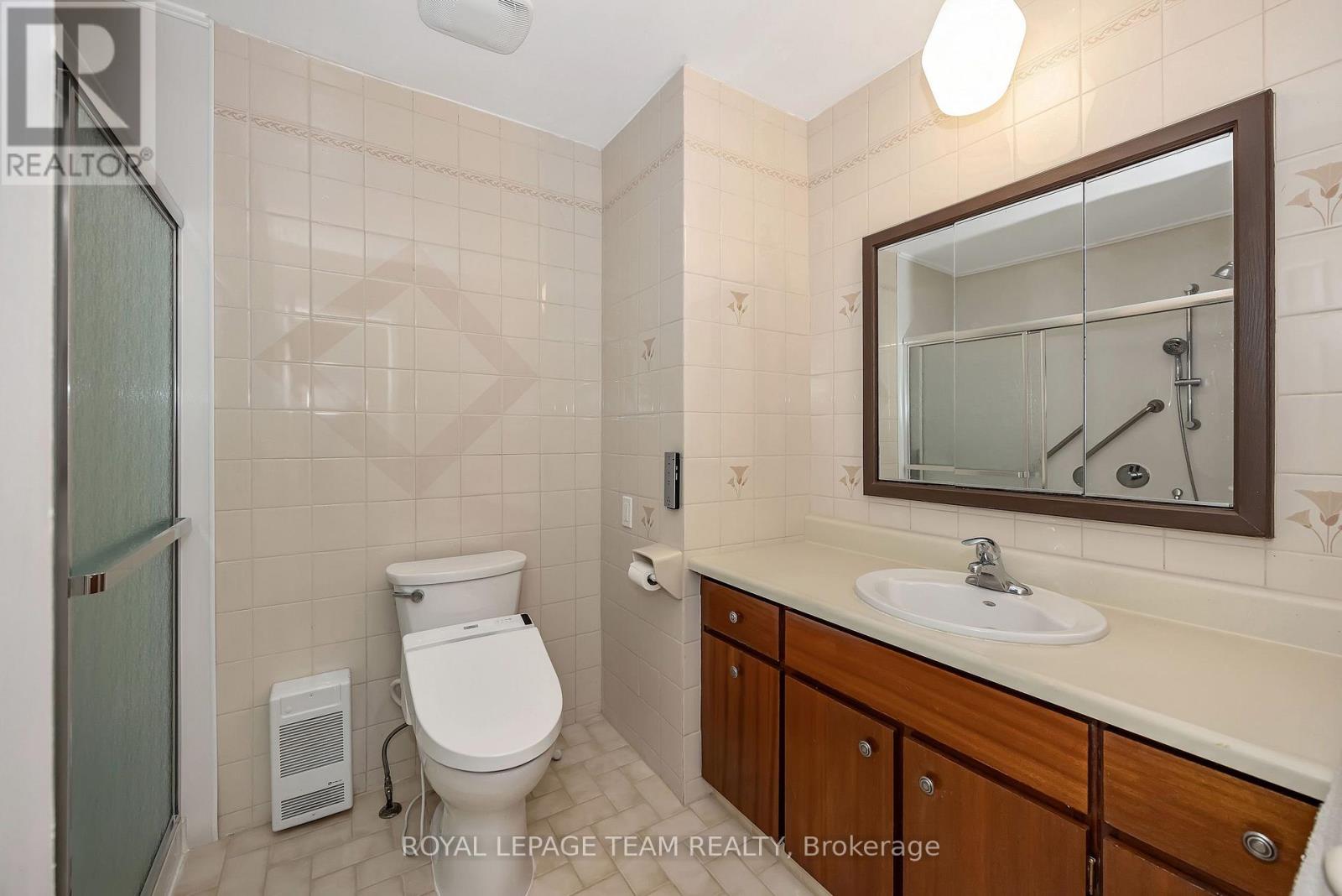 2092 St Laurent Boulevard Property Photo 21