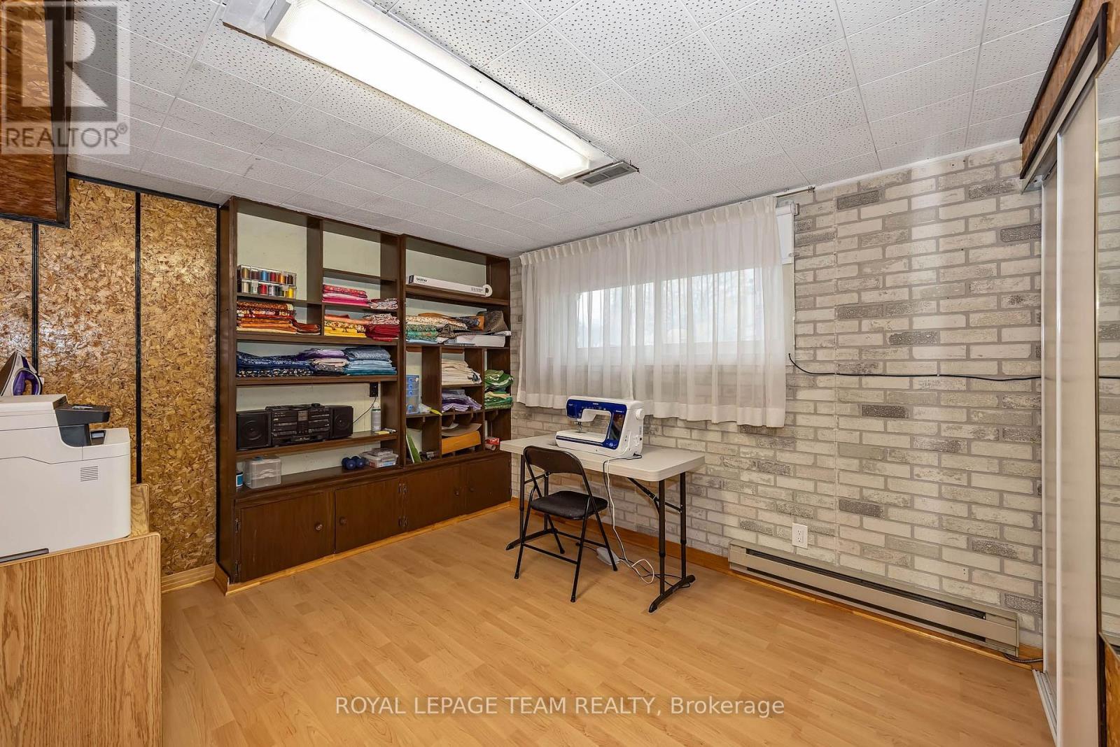 2092 St Laurent Boulevard Property Photo 33