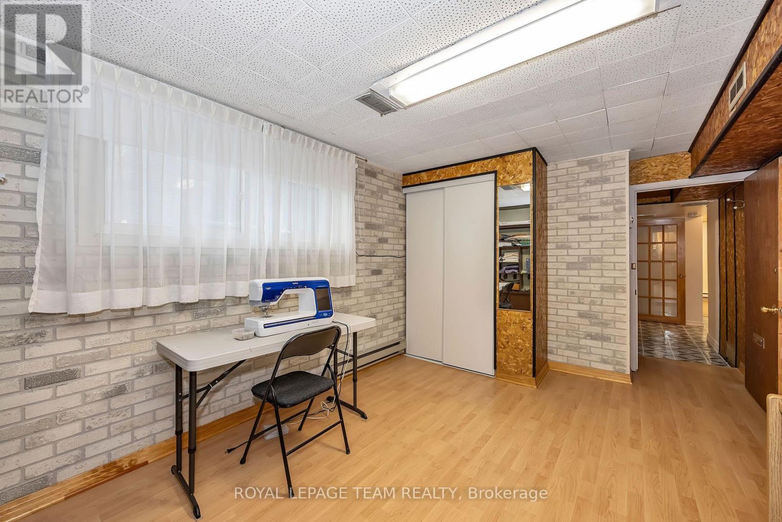 2092 St Laurent Boulevard Property Photo 34