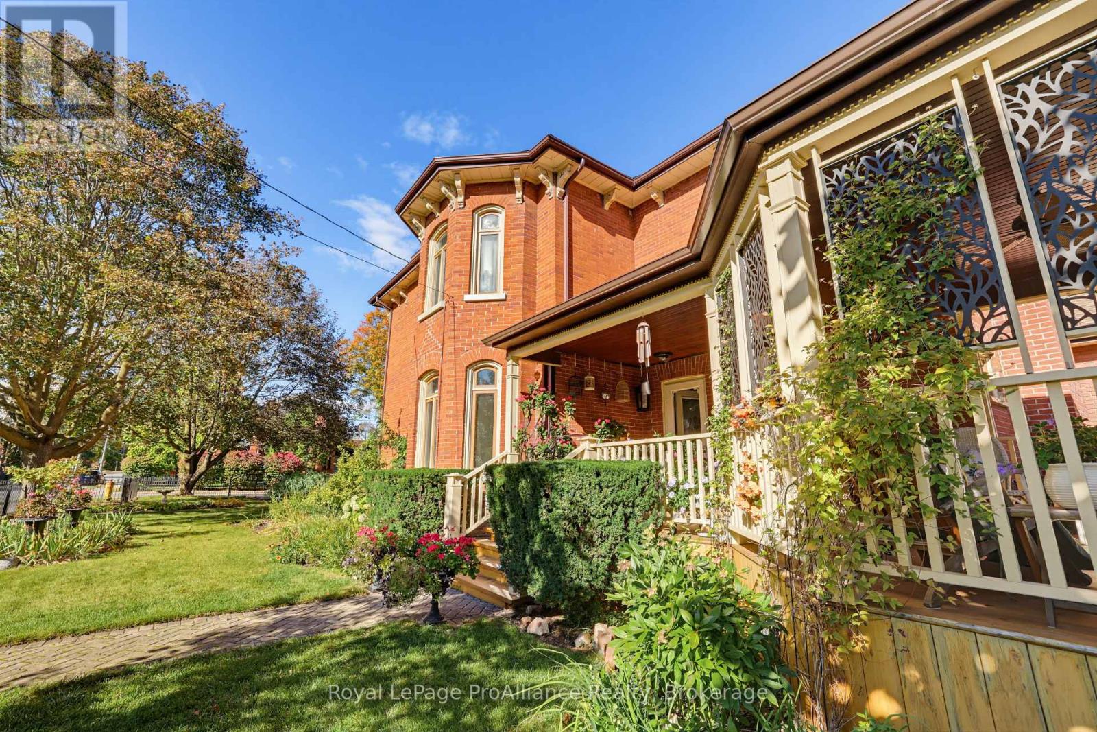 55 Queen Street Property Photo 4