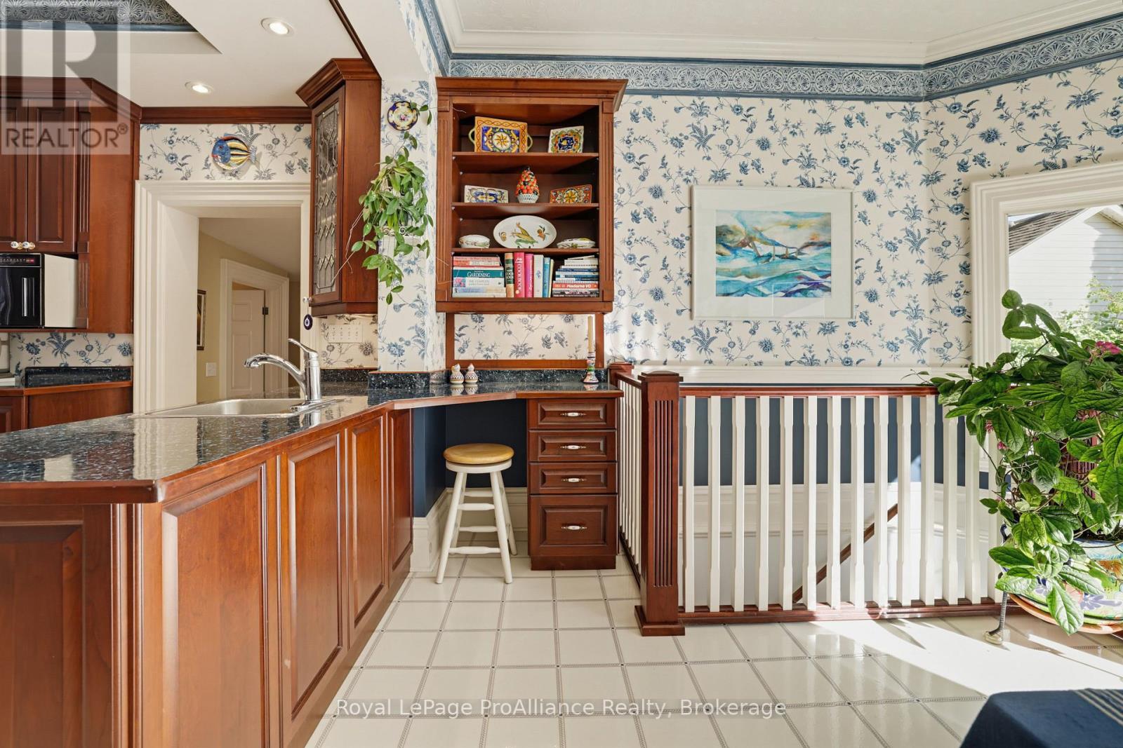 55 Queen Street Property Photo 16