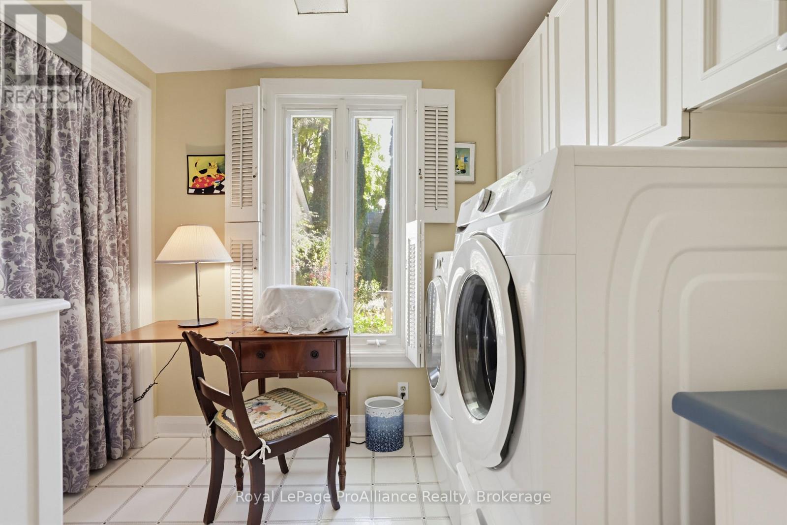 55 Queen Street Property Photo 20