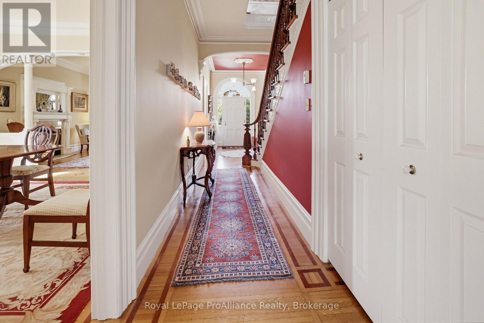 55 Queen Street Property Photo 21