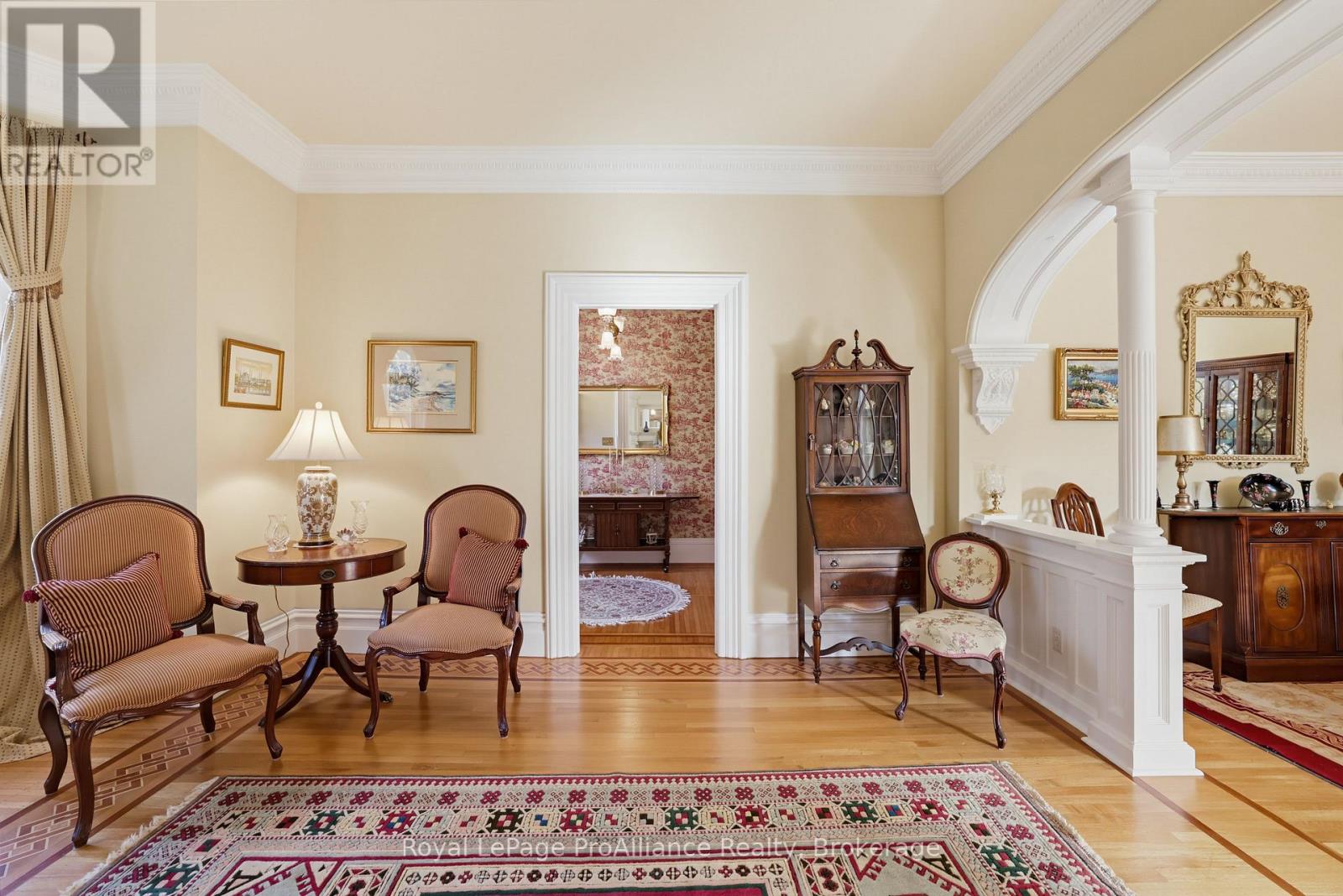 55 Queen Street Property Photo 28