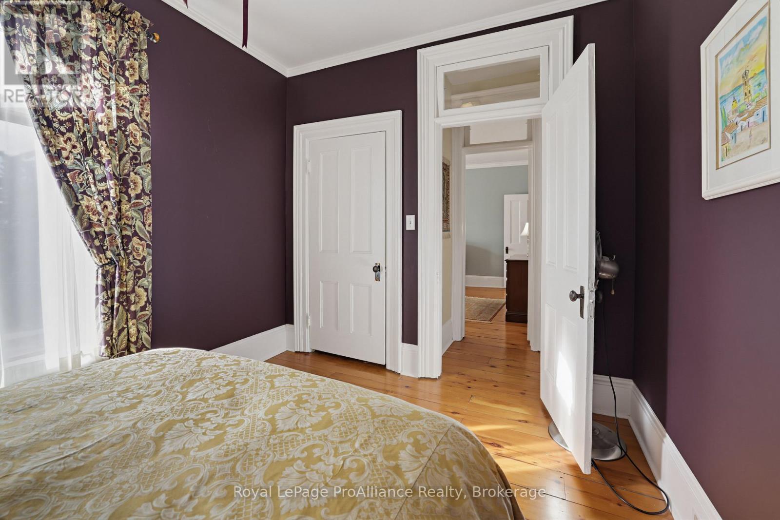 55 Queen Street Property Photo 36
