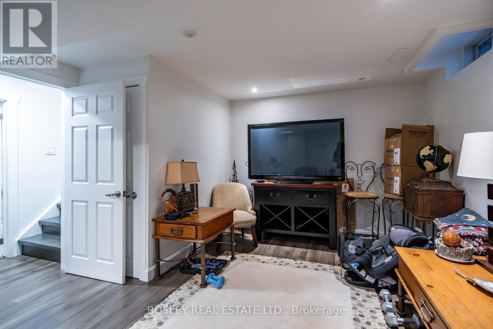 9 Dewsbury Way Property Photo 25