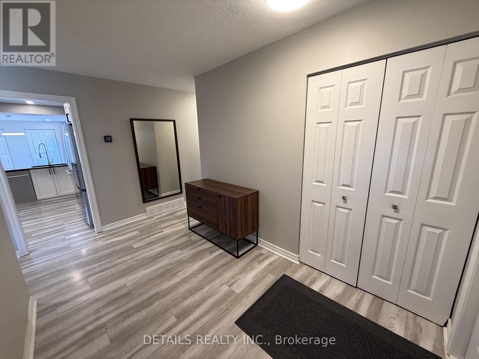 55 Saginaw Crescent Property Photo 4