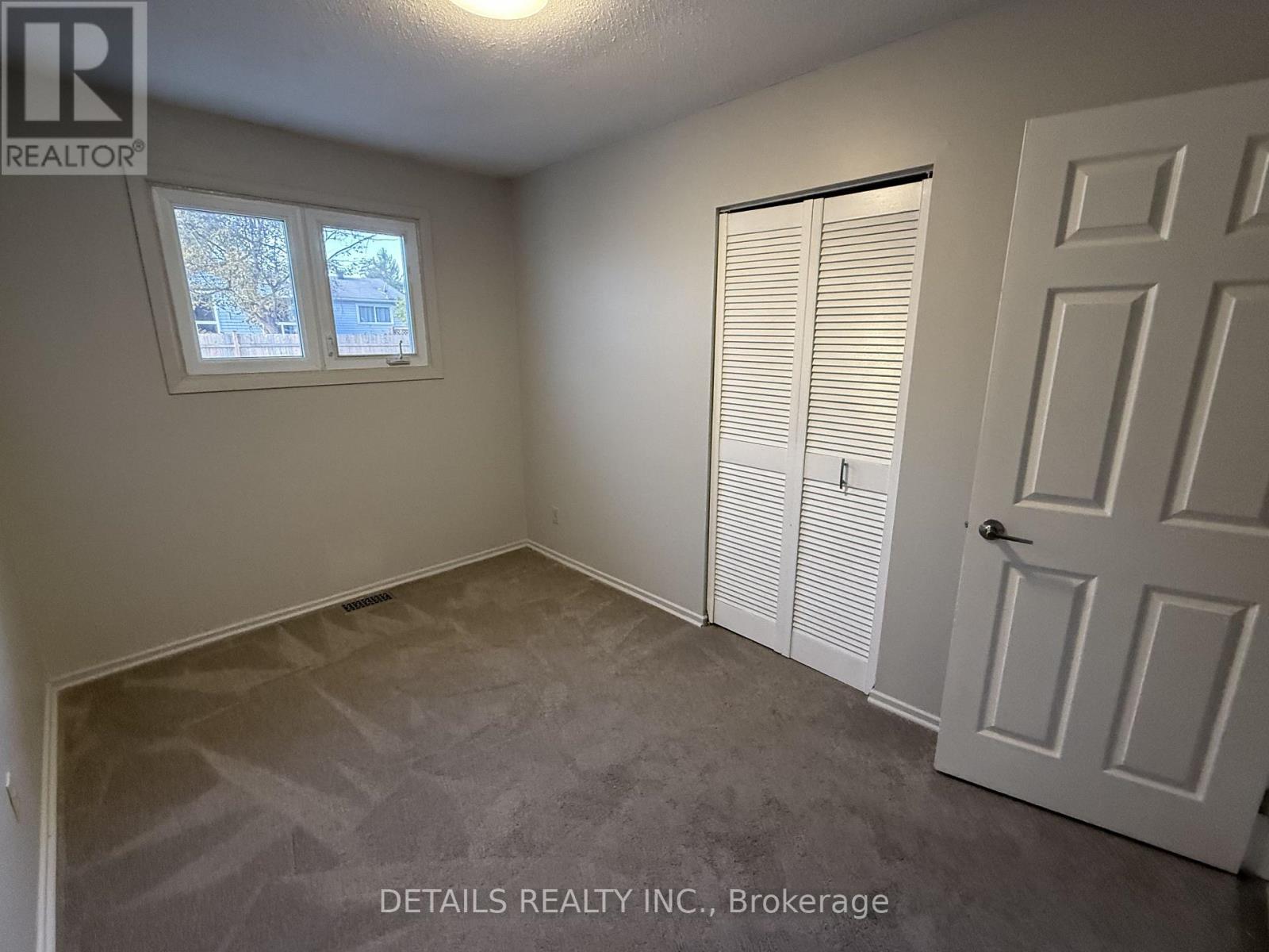 55 Saginaw Crescent Property Photo 14