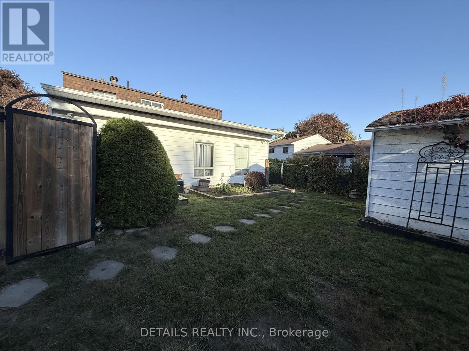 55 Saginaw Crescent Property Photo 24