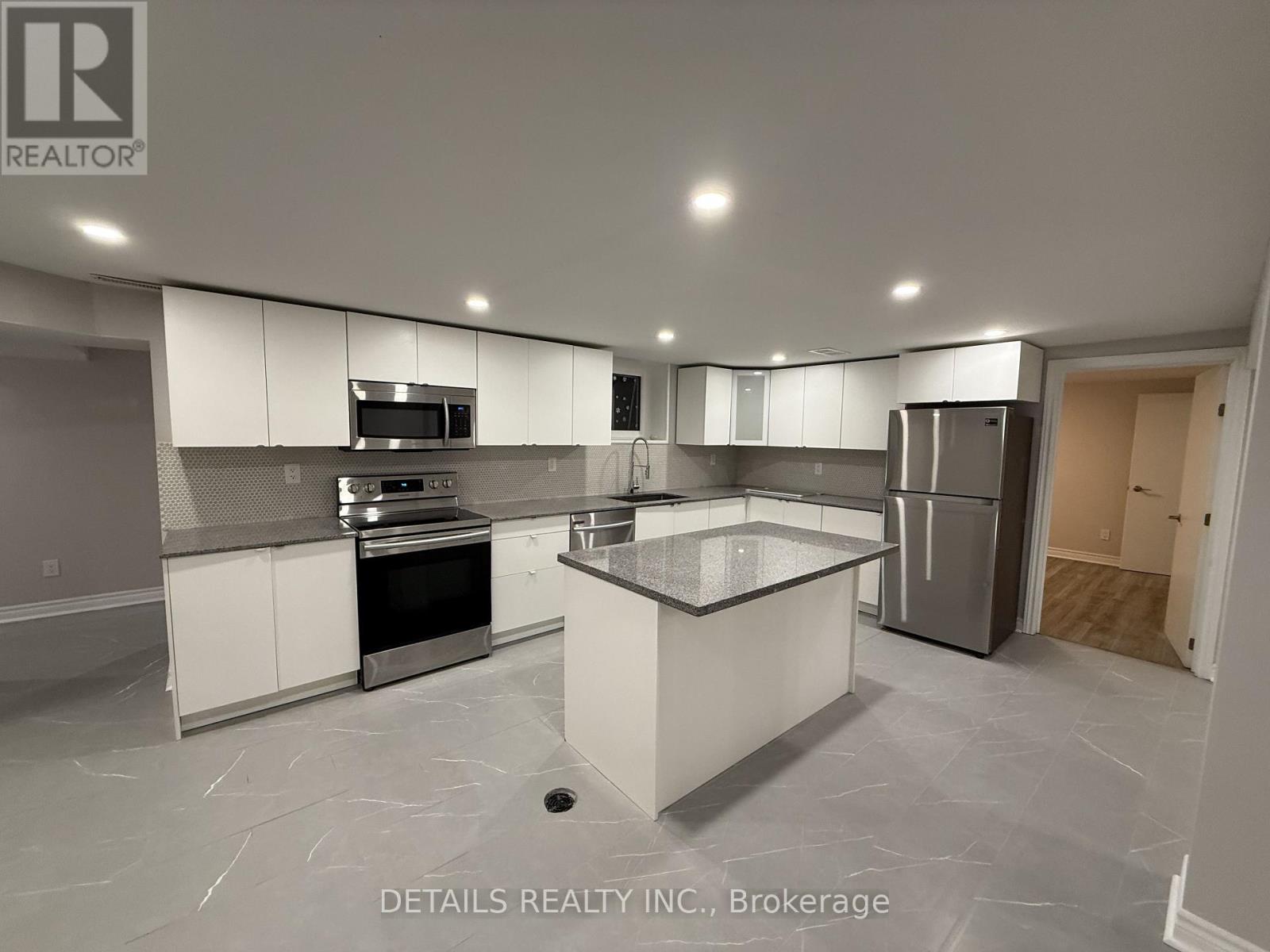55 Saginaw Crescent Property Photo 30