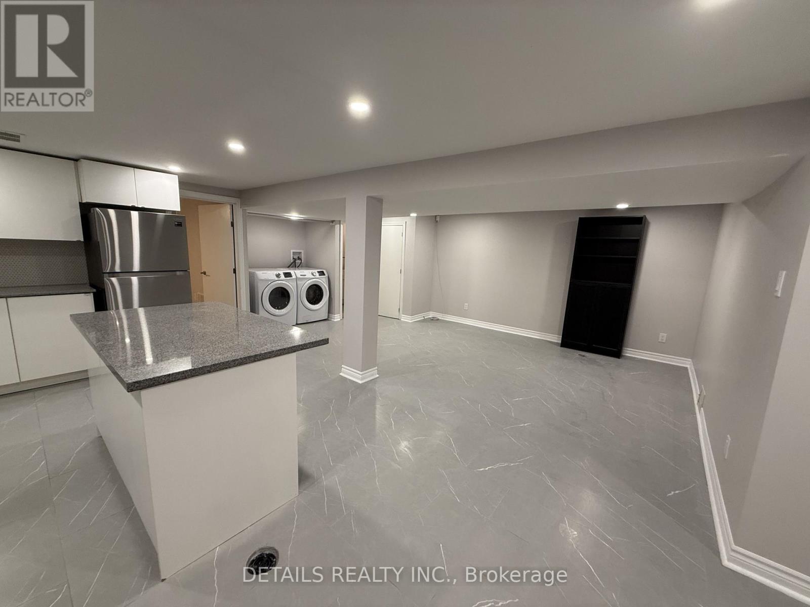55 Saginaw Crescent Property Photo 31