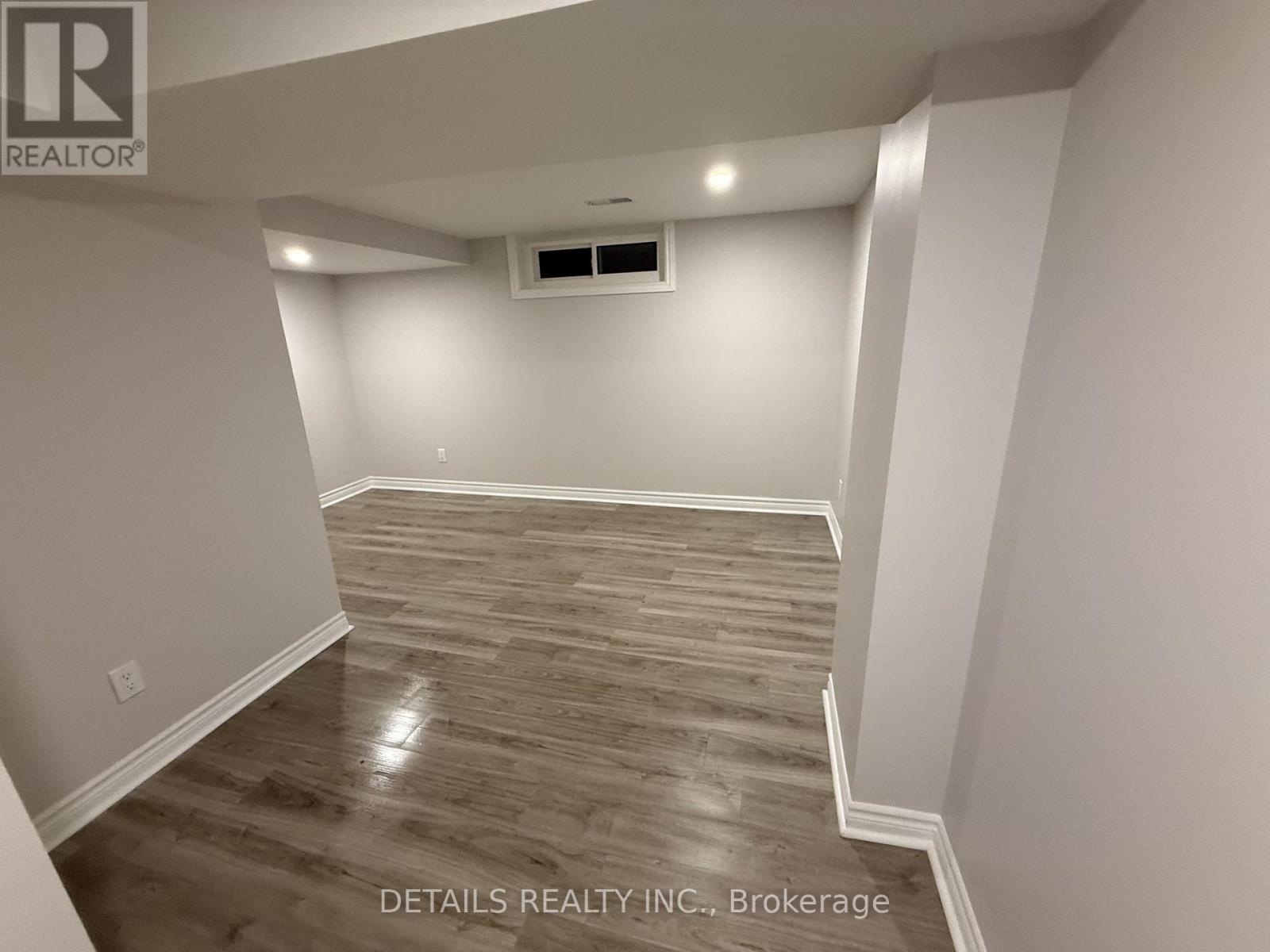 55 Saginaw Crescent Property Photo 33