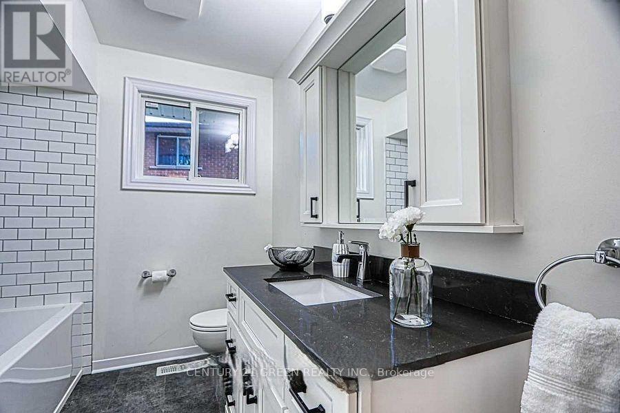 164 Gardiner Drive Property Photo 21