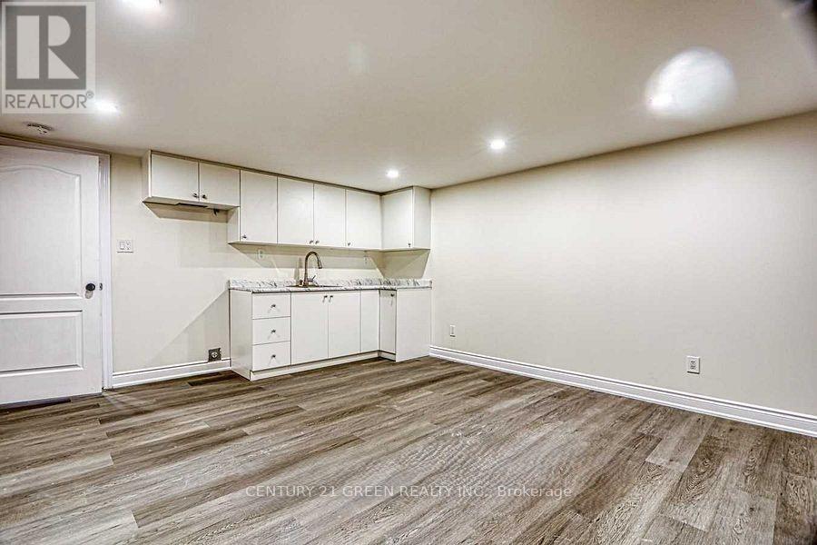 164 Gardiner Drive Property Photo 28