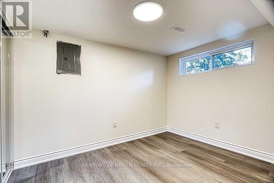 164 Gardiner Drive Property Photo 32
