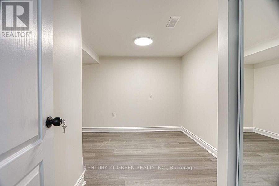 164 Gardiner Drive Property Photo 35