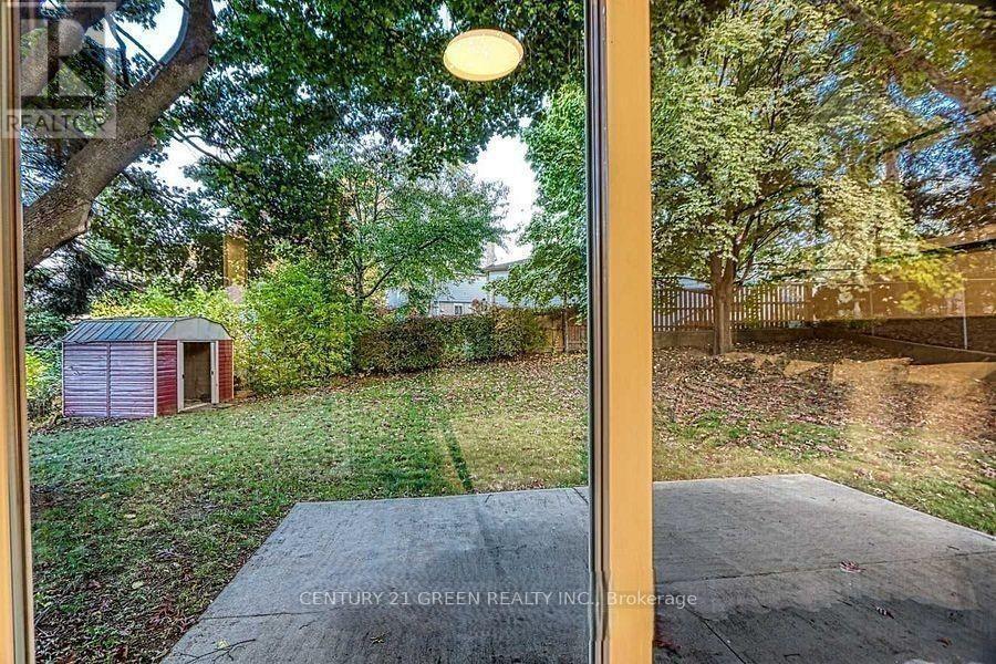 164 Gardiner Drive Property Photo 39