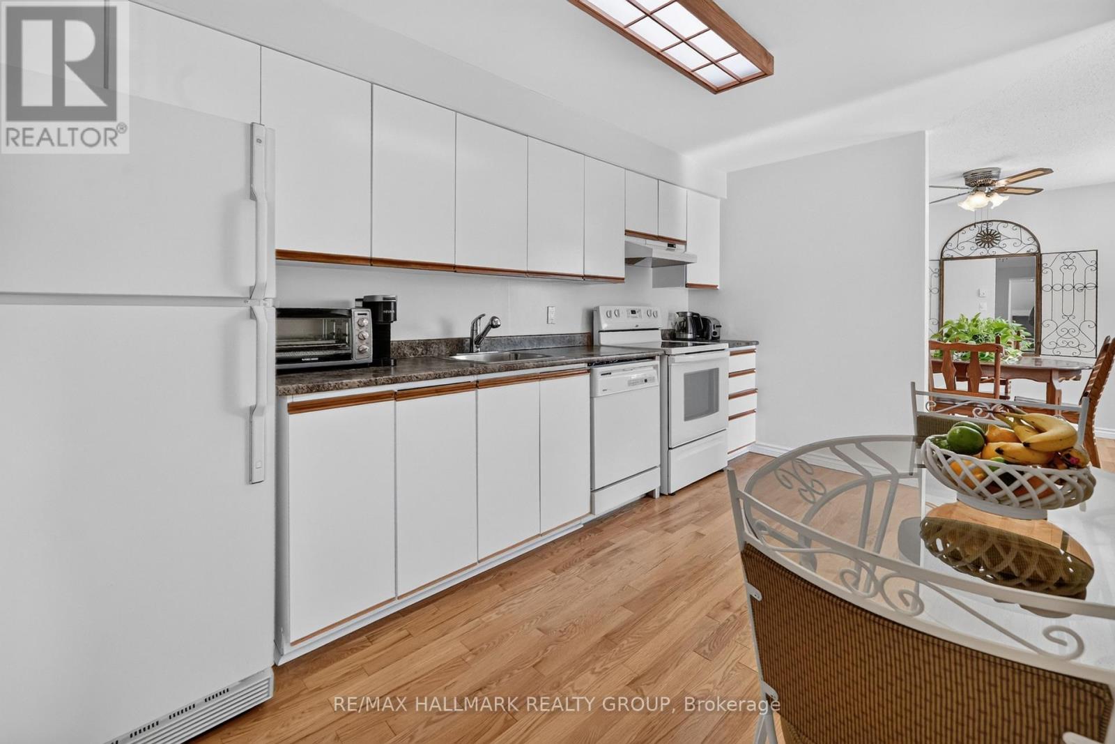 25a - 778 St. Andre Drive Property Photo 13