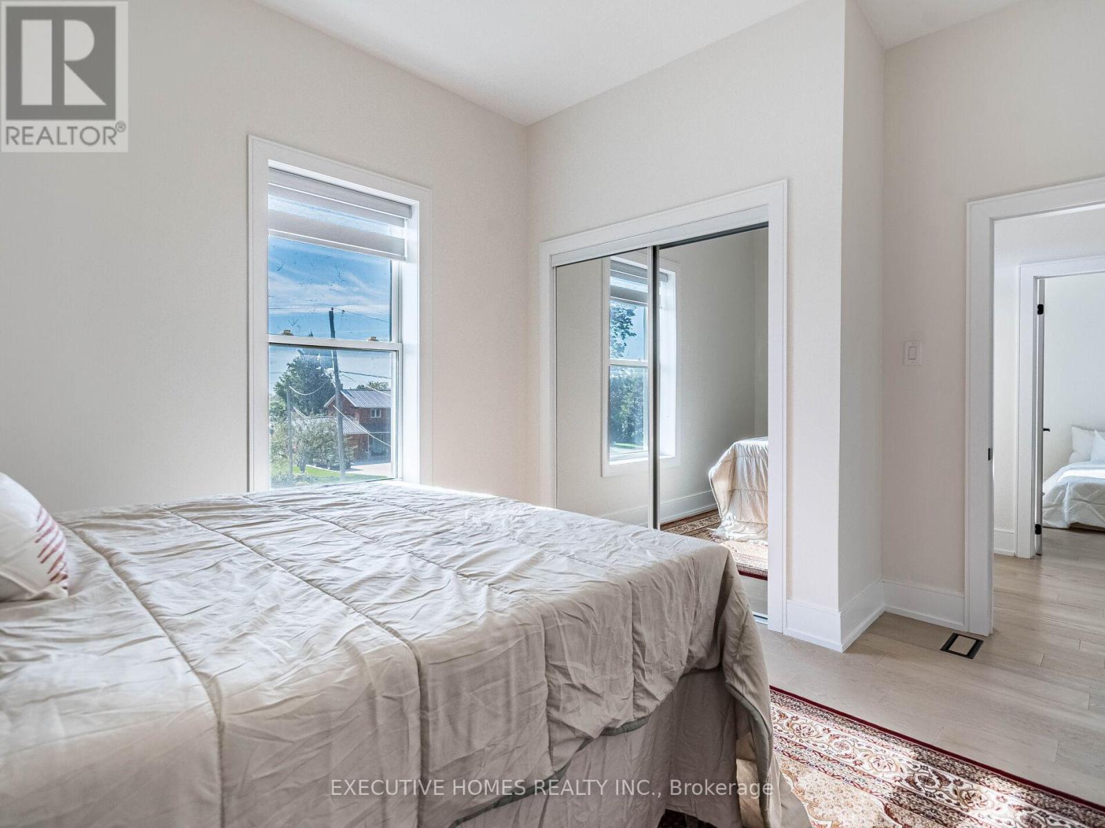 12 Orangeville Street Property Photo 25