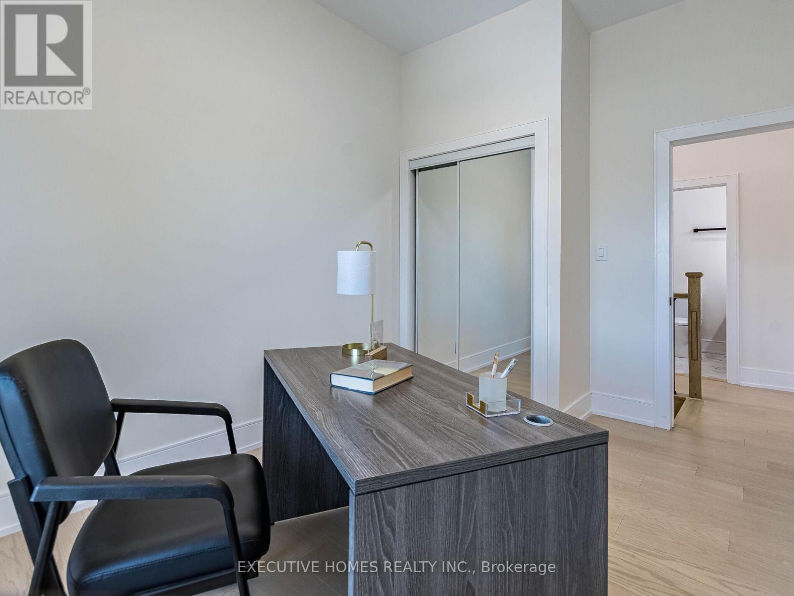 12 Orangeville Street Property Photo 28
