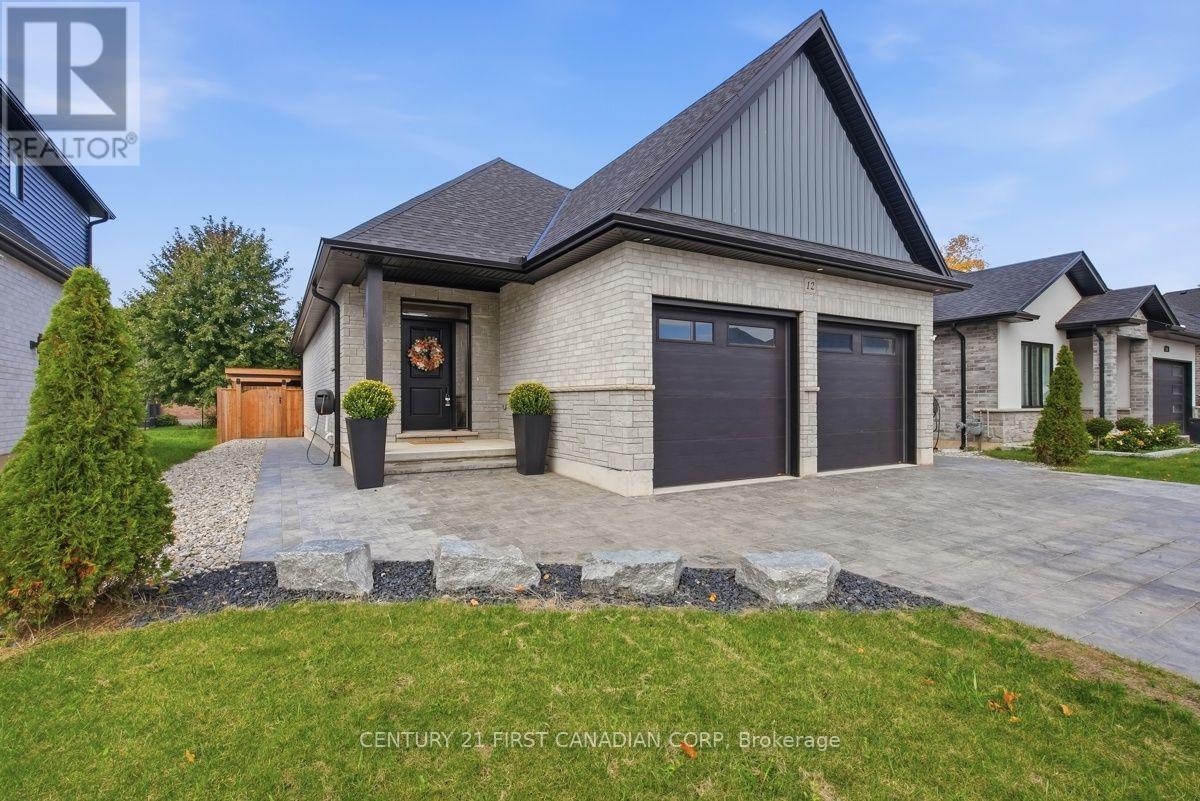 12 Briscoe Crescent Property Photo 3