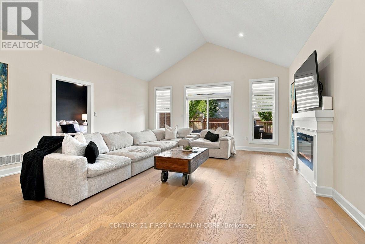 12 Briscoe Crescent Property Photo 9