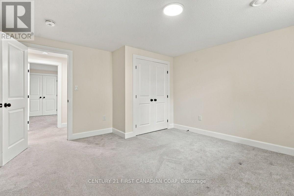 12 Briscoe Crescent Property Photo 36