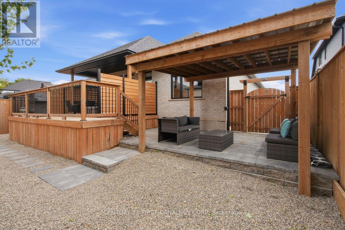 12 Briscoe Crescent Property Photo 43