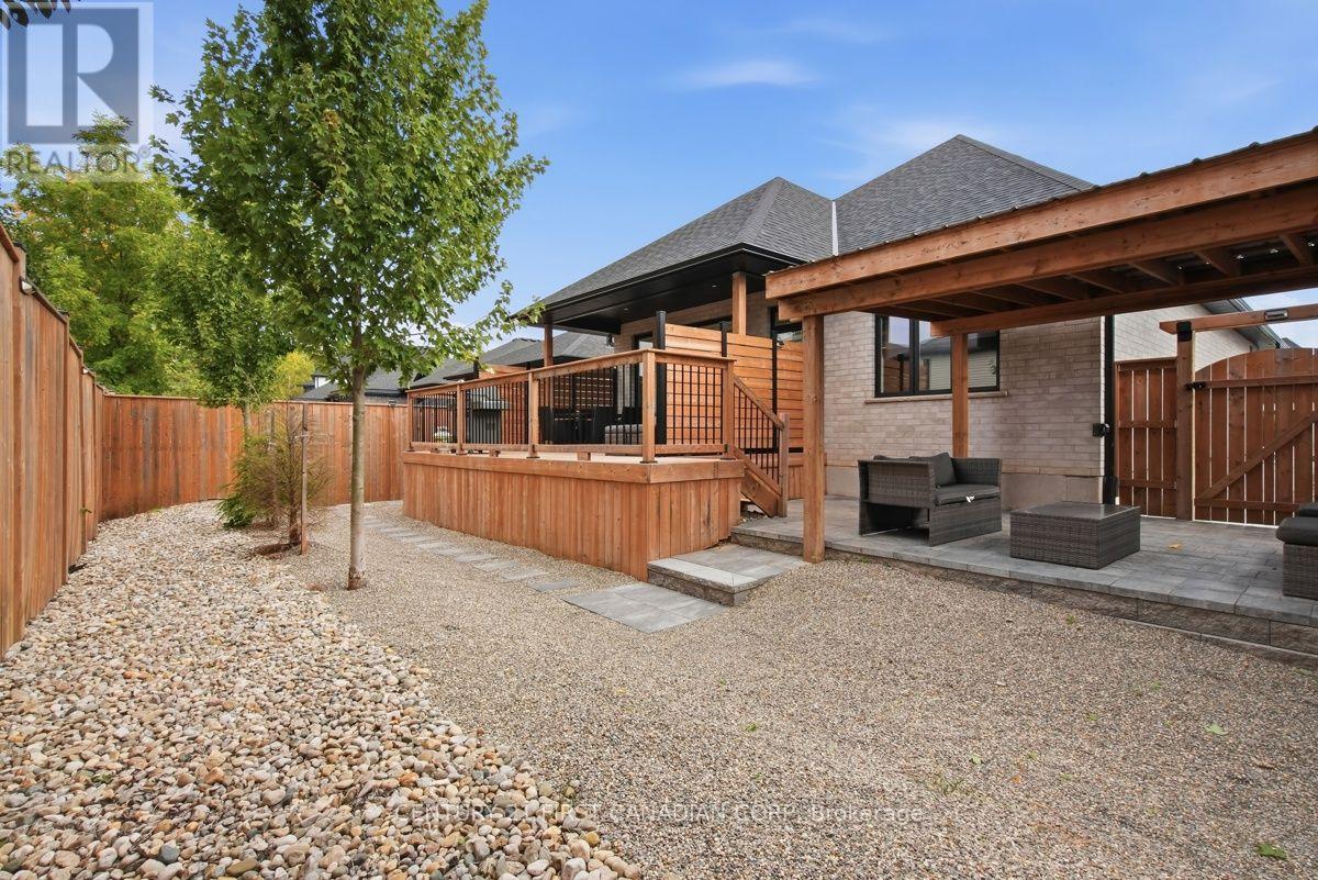 12 Briscoe Crescent Property Photo 44