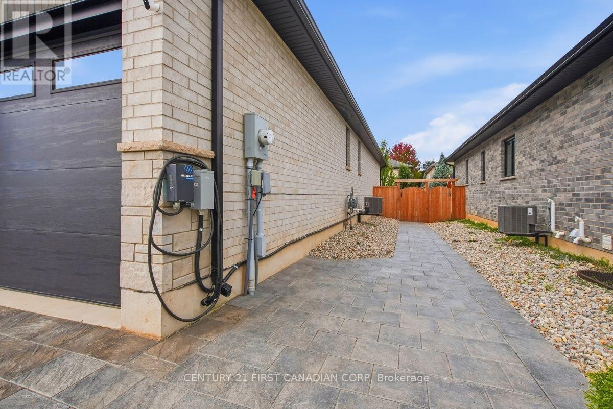 12 Briscoe Crescent Property Photo 48