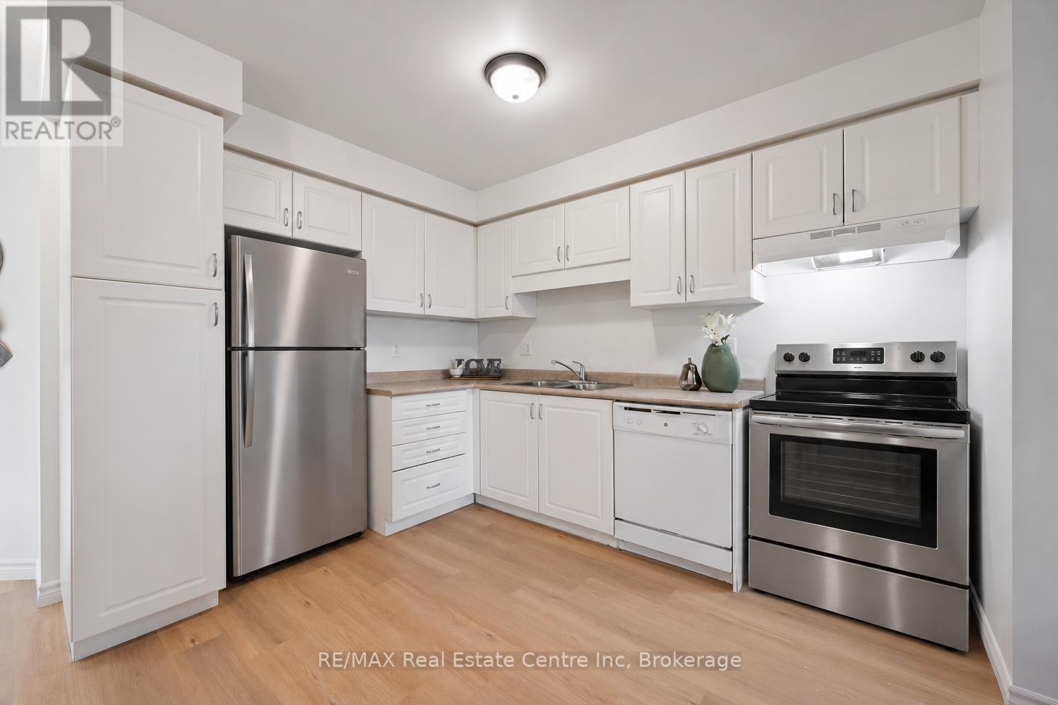6 Revell Drive Property Photo 6