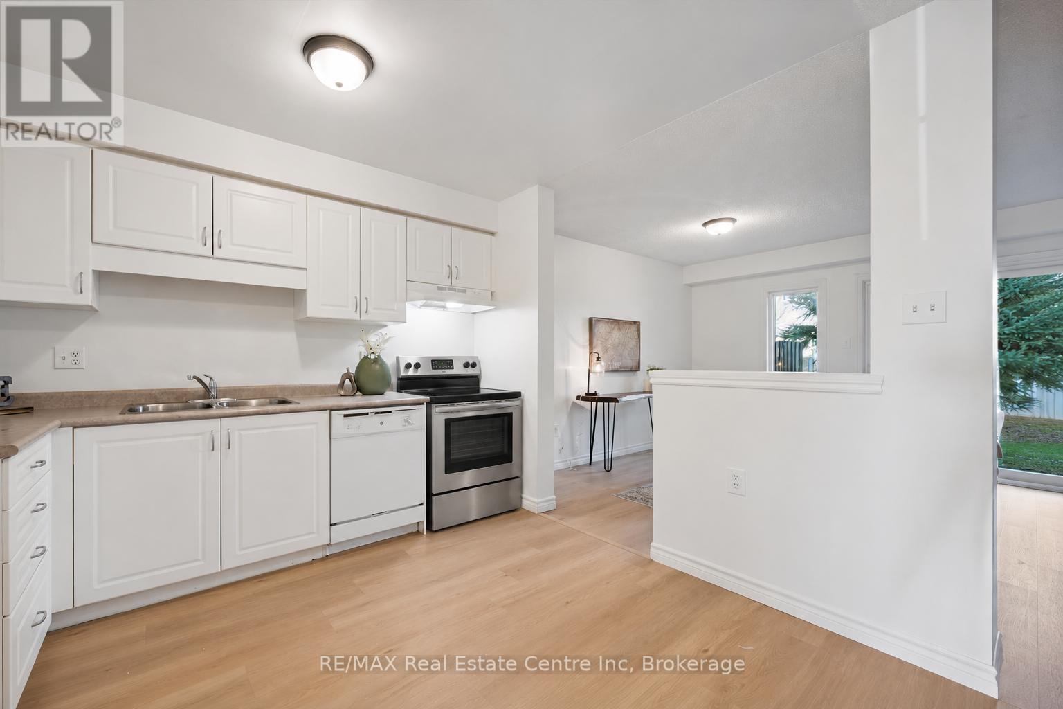 6 Revell Drive Property Photo 7