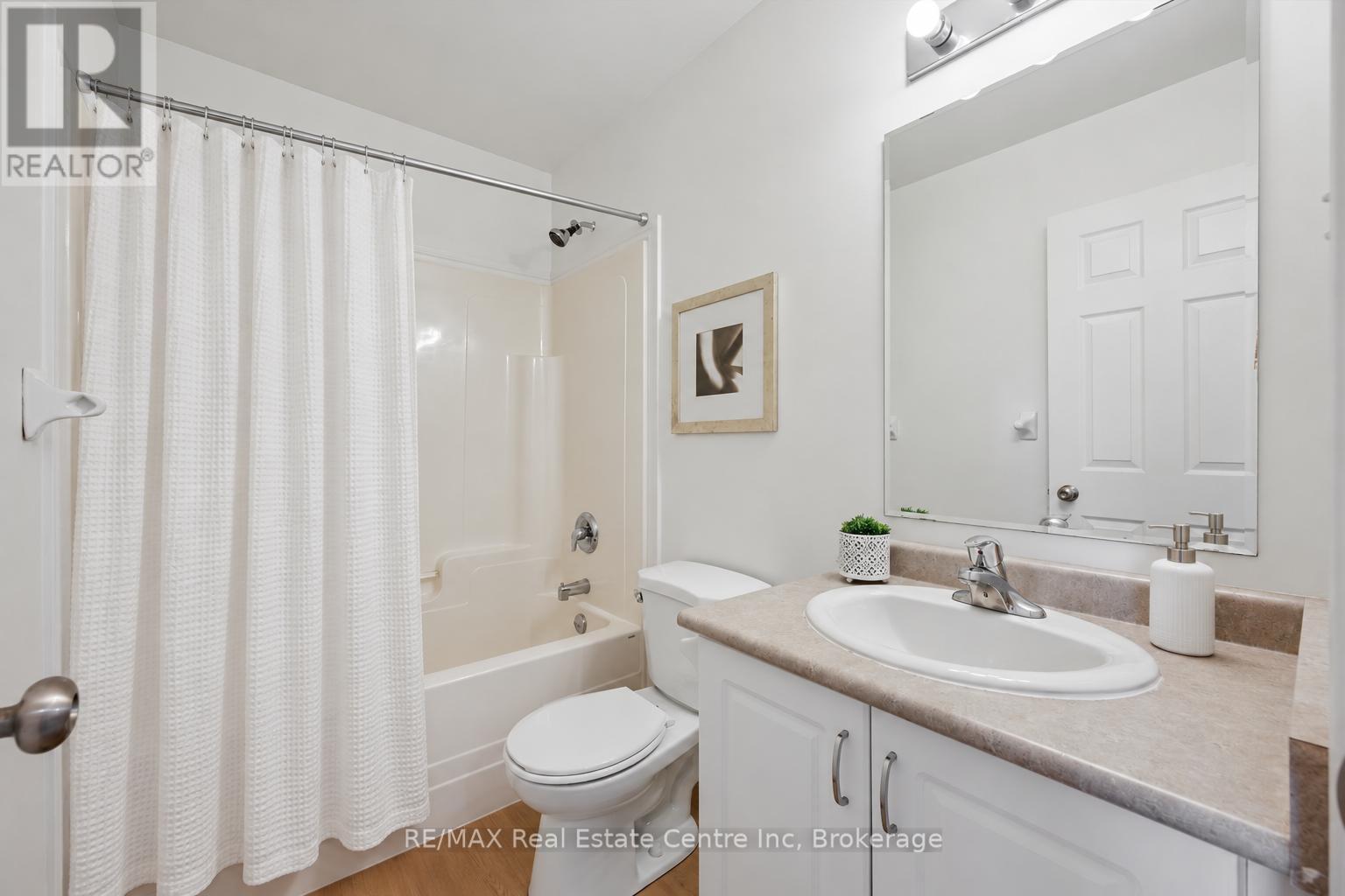 6 Revell Drive Property Photo 12